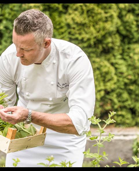 victoria_jungfrau_hotel_interlaken_restaurants_bars_la_terrasse_local_menu1